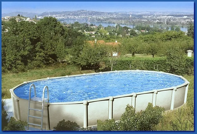 Noosa Reef saltwater pool, completely above ground
